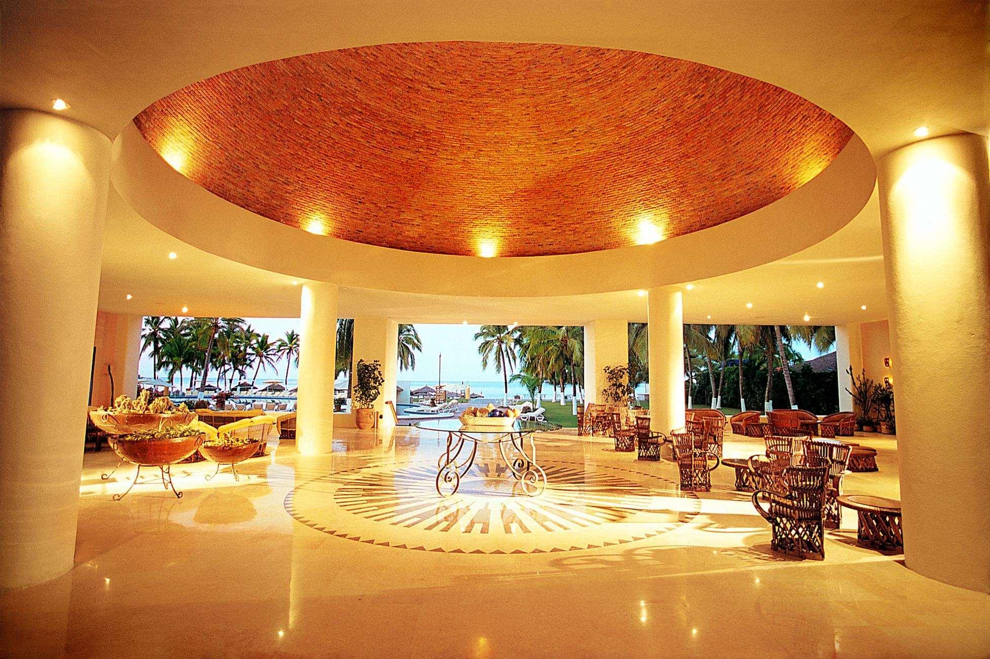 Hotel Emporio Ixtapa à Ixtapa  Extérieur photo Lobby