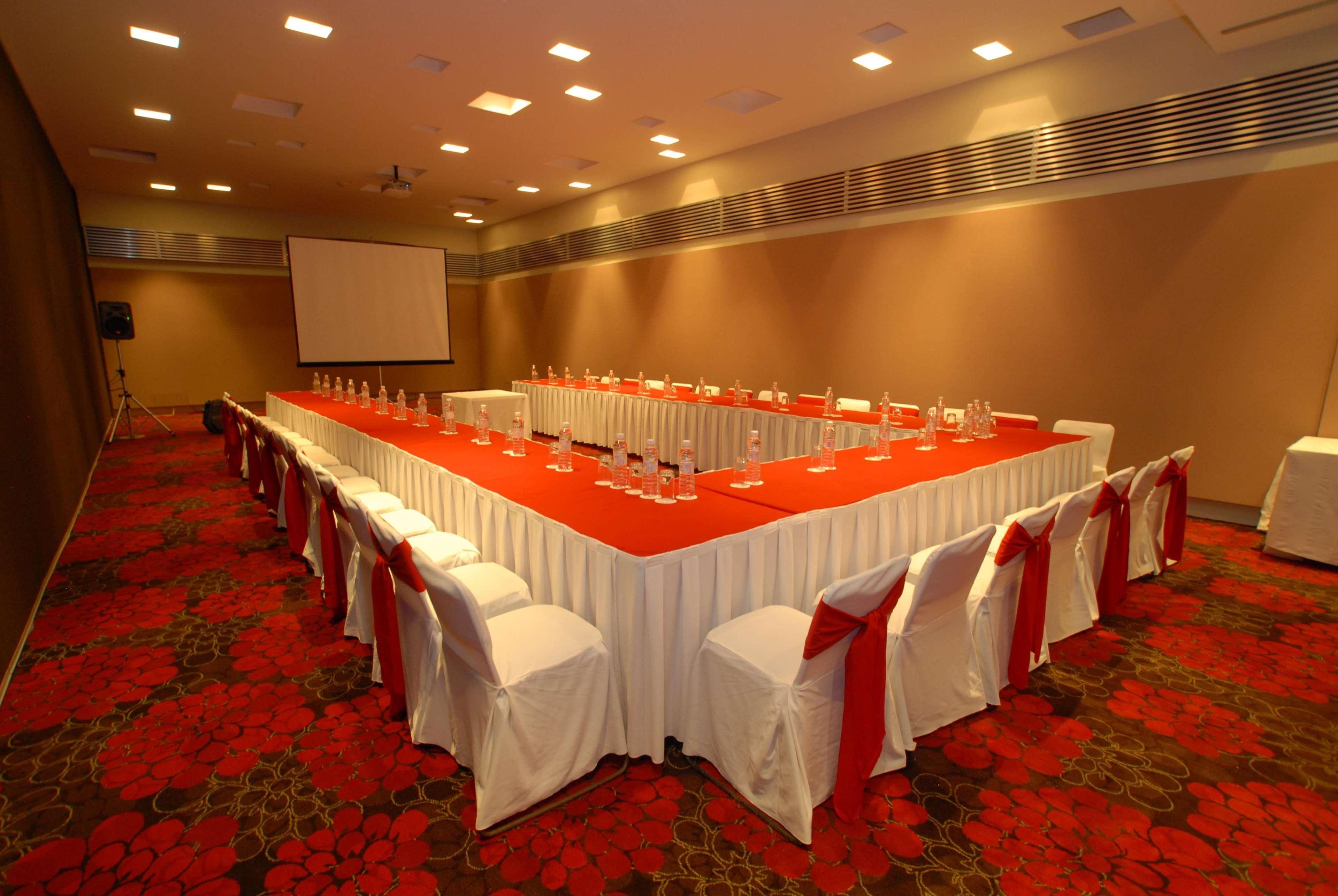 Hotel Emporio Ixtapa à Ixtapa  Extérieur photo A meeting room at a hotel