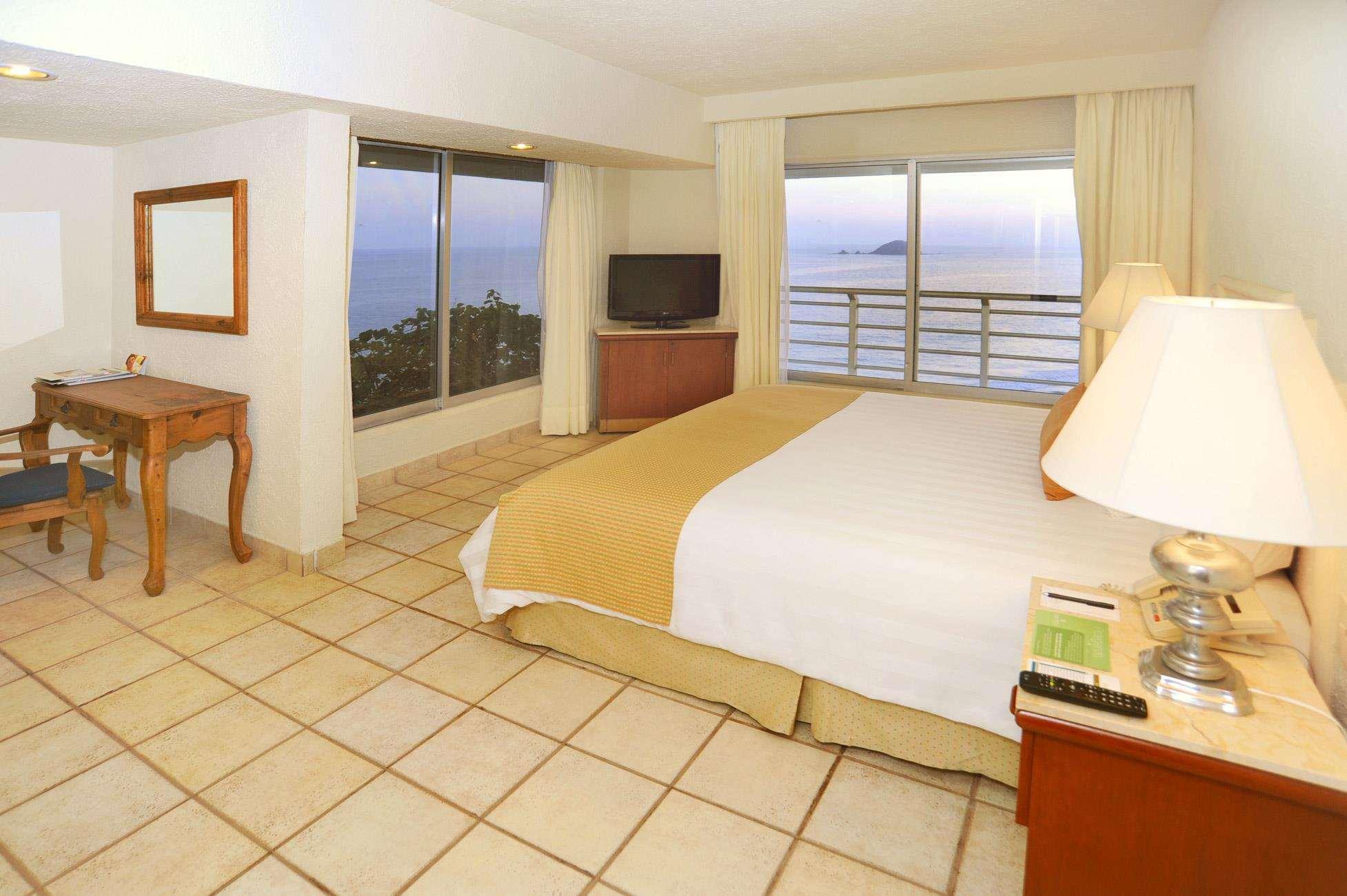 Hotel Emporio Ixtapa à Ixtapa  Extérieur photo A bedroom at the Grand Hyatt Hotel