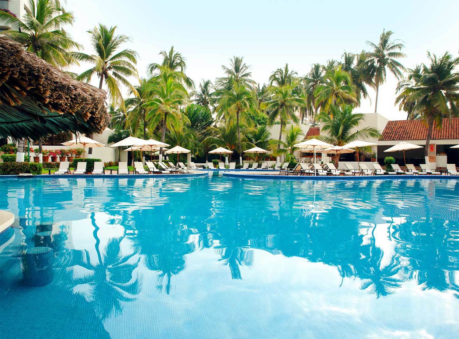 Hotel Emporio Ixtapa à Ixtapa  Extérieur photo The pool at the Sheraton Nha Trang Hotel & Spa Resort